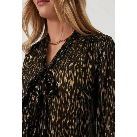 Tuckernuck Eva Metallic Blouse Size XS Sheer Black and Gold Long Sleeve Top - Picture 3 of 12